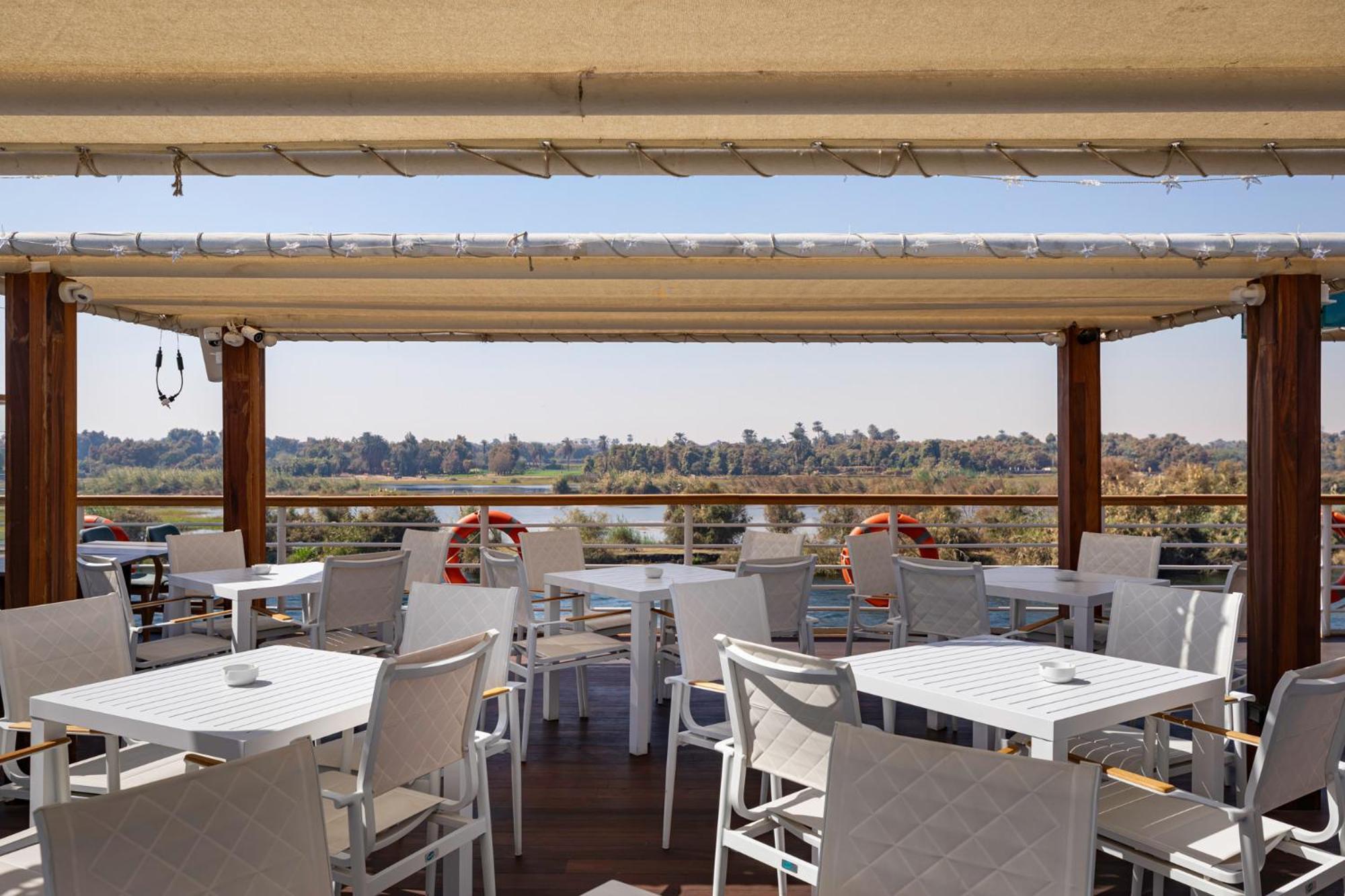 Tia Boutique Nile Cruise - Every Monday From Luxor For 04 & 07 Nights - Every Friday From Aswan For 03 & 07 Nights Экстерьер фото