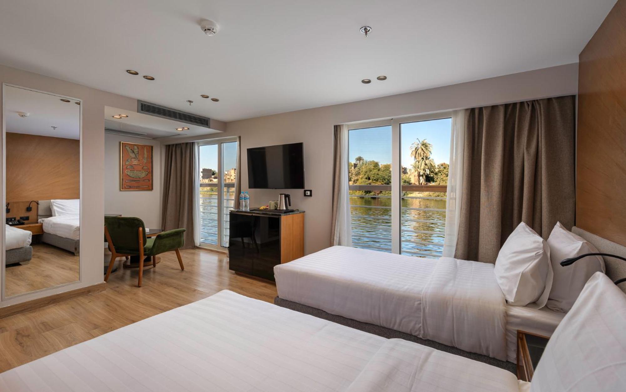 Tia Boutique Nile Cruise - Every Monday From Luxor For 04 & 07 Nights - Every Friday From Aswan For 03 & 07 Nights Экстерьер фото